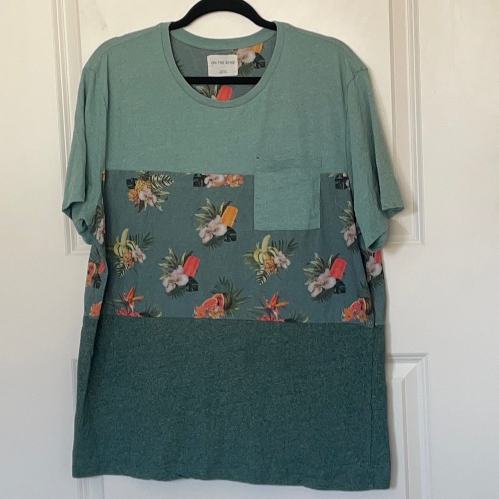 On The Byas Hawaiian Inspired Pocket Tee XL